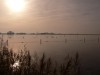 P1300234a.jpg (203.36 KiB) 5190 mal betrachtet Schwäne haben ein zu dieser Jahreszeit verlassenes Strandbad wieder in Beschlag genommen. Bis zur Kette geht der Nichtschwimmerbereich.